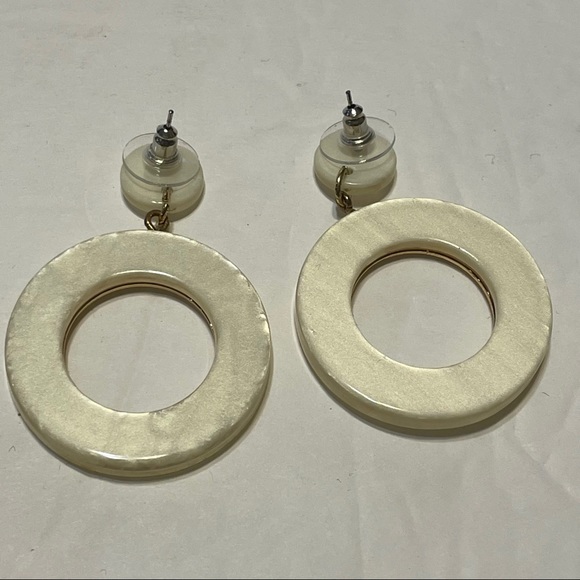 Bay to Baubles Earrings Circle Round Dangle - Picture 4 of 6